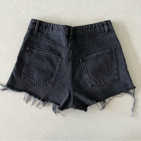 Zara Shorts - Picture 2 of 8